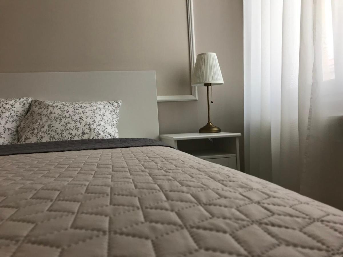 Hemnes2 Apartman Appartamento Kaposvár Esterno foto
