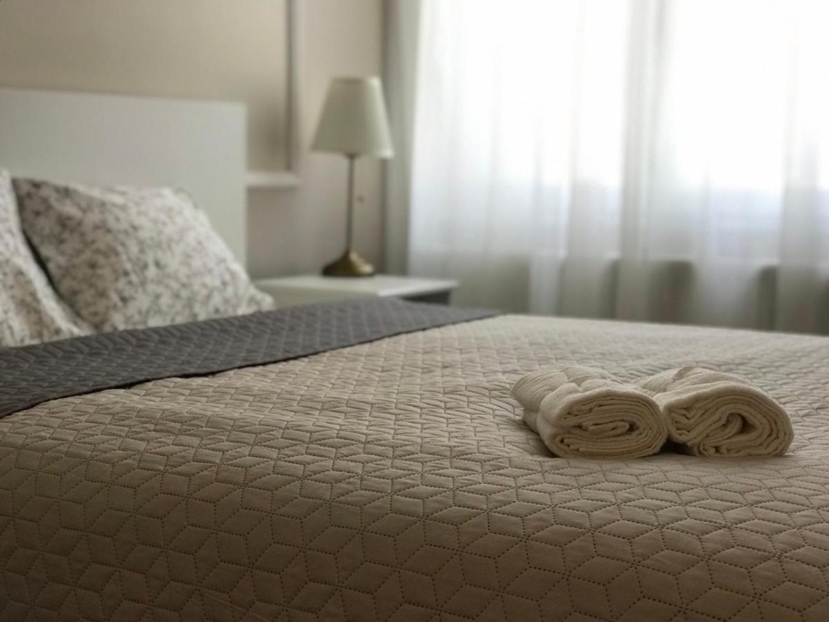 Hemnes2 Apartman Appartamento Kaposvár Esterno foto