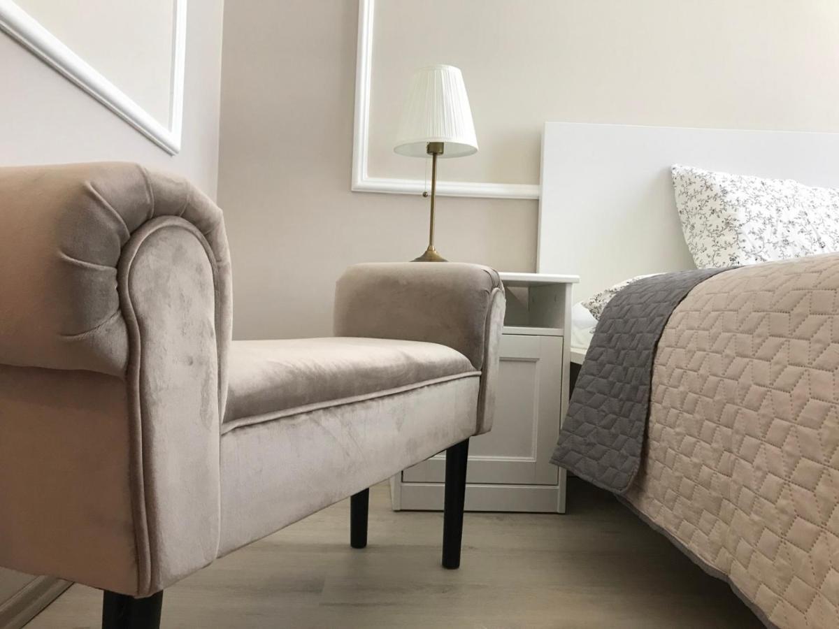 Hemnes2 Apartman Appartamento Kaposvár Esterno foto