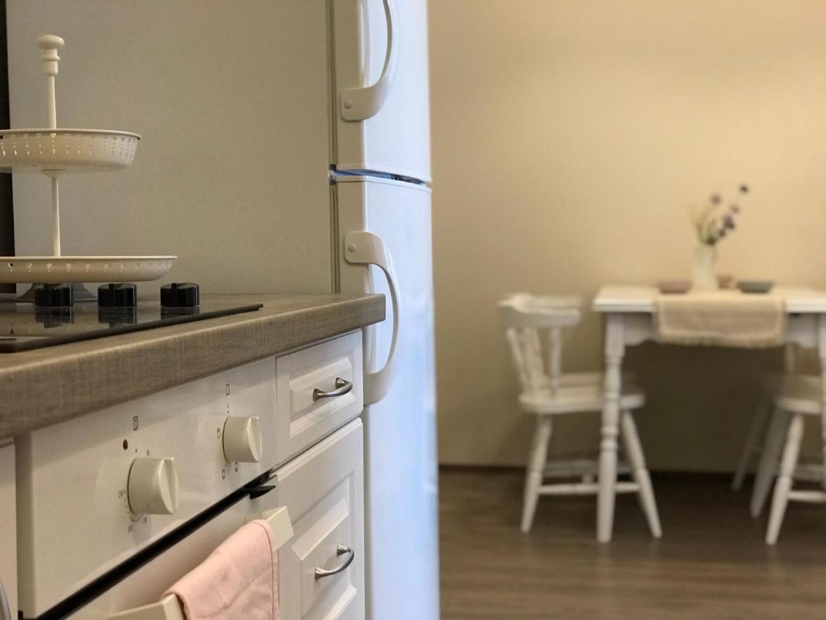 Hemnes2 Apartman Appartamento Kaposvár Esterno foto